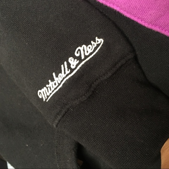 LA LAKERS 2004 ALL-STAR “Head Coach” Hoodie - Picture 7 of 13